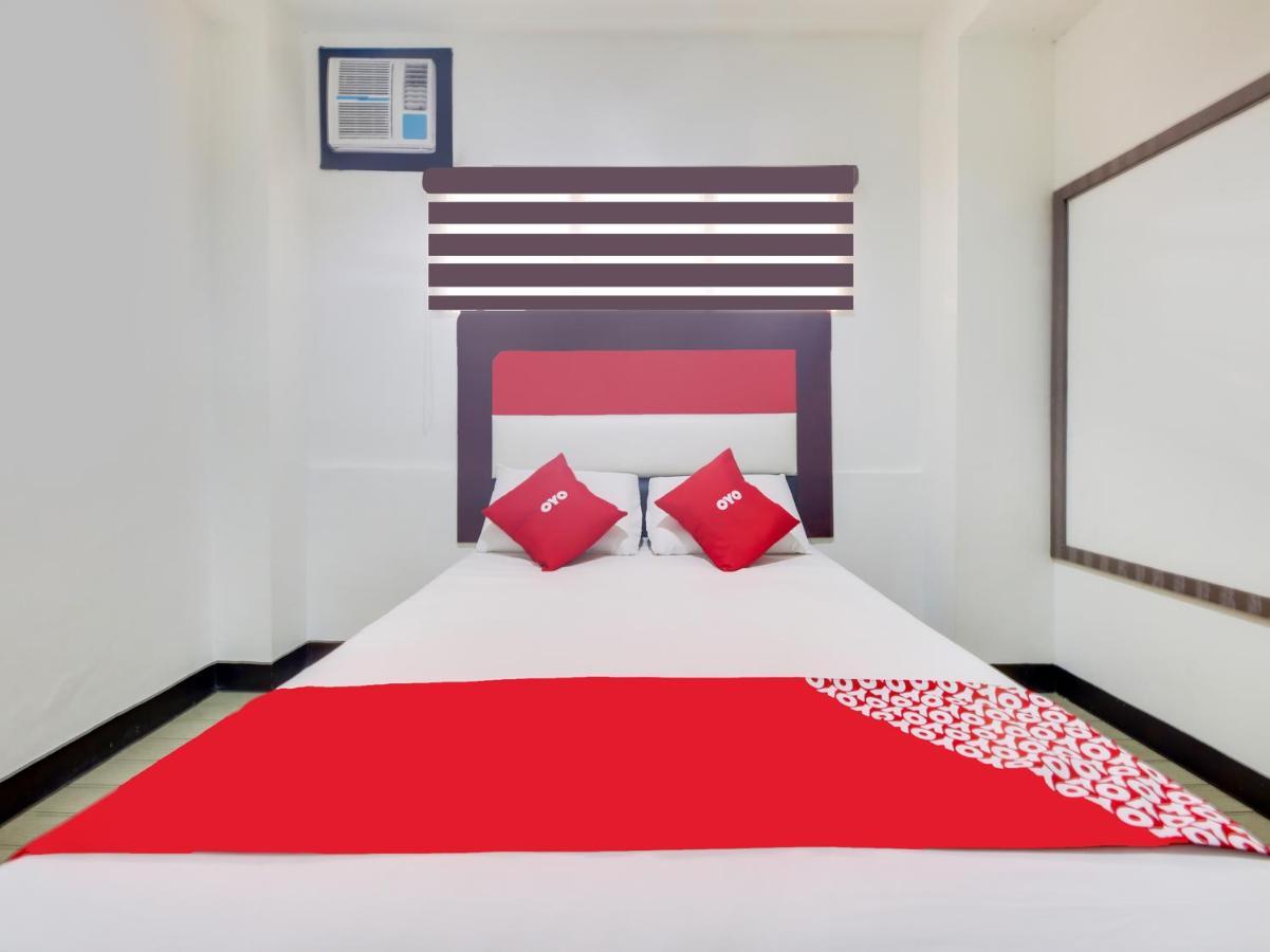 Oyo 895 Golden Majestic Pension Inn Manila Zewnętrze zdjęcie