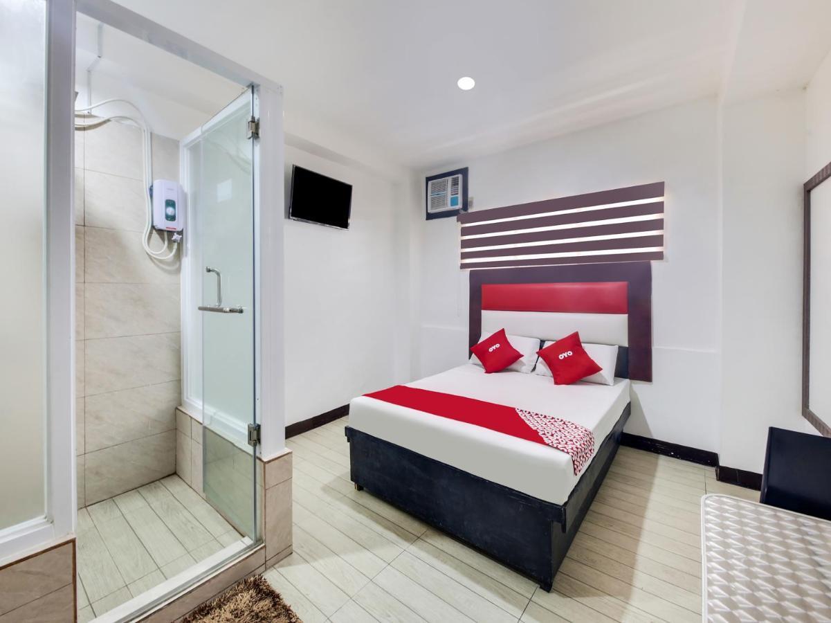Oyo 895 Golden Majestic Pension Inn Manila Zewnętrze zdjęcie